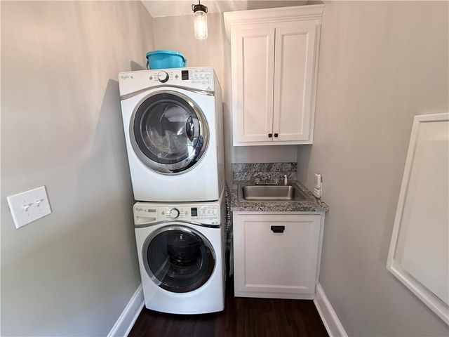 906 N Main Street NW, Conyers, GA 30012