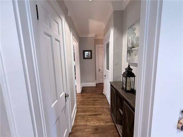 906 N Main Street NW, Conyers, GA 30012