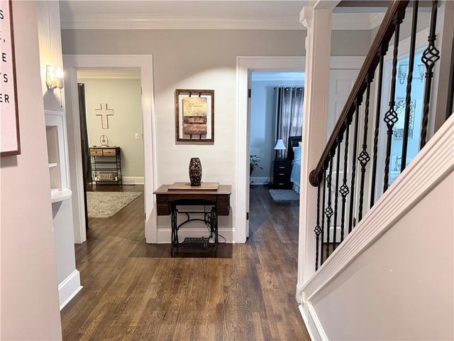 906 N Main Street NW, Conyers, GA 30012