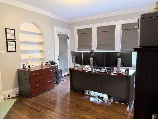 906 N Main Street NW, Conyers, GA 30012