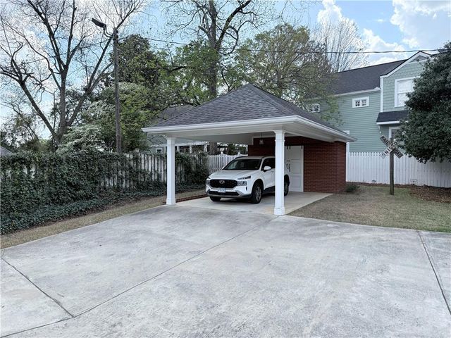 906 N Main Street NW, Conyers, GA 30012