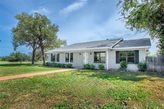 104 Voca, Brady, TX 76825