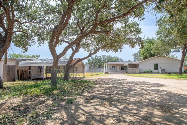 104 Voca, Brady, TX 76825