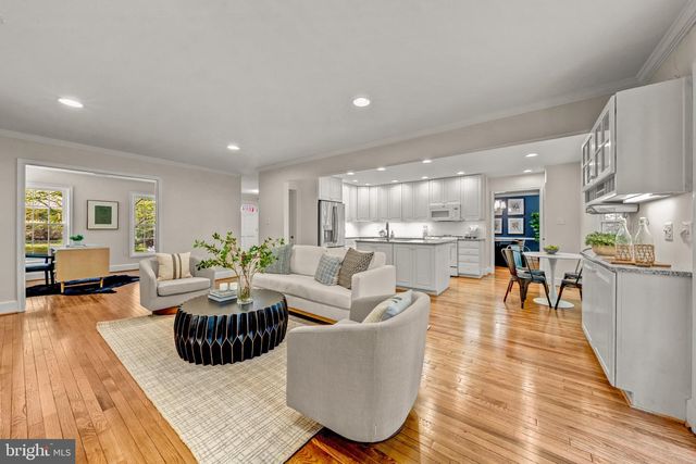 1623 LINWAY PARK DR, Mclean, VA 22101