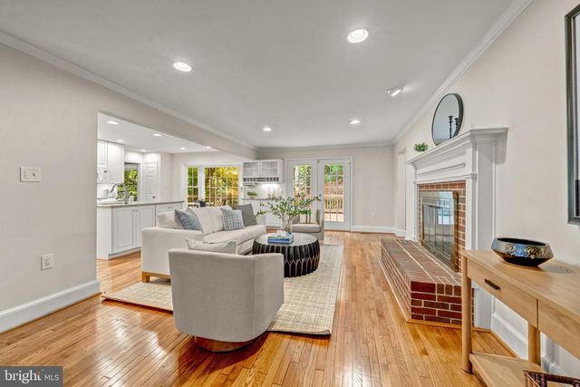 1623 LINWAY PARK DR, Mclean, VA 22101