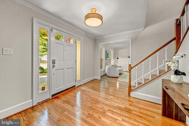 1623 LINWAY PARK DR, Mclean, VA 22101