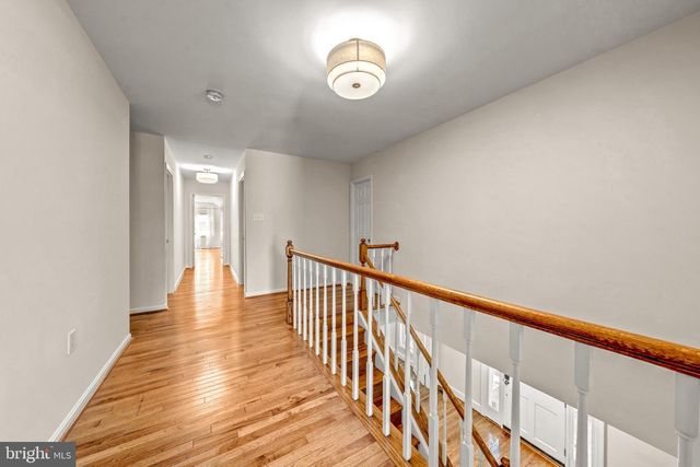 1623 LINWAY PARK DR, Mclean, VA 22101
