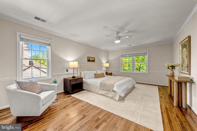 1623 LINWAY PARK DR, Mclean, VA 22101