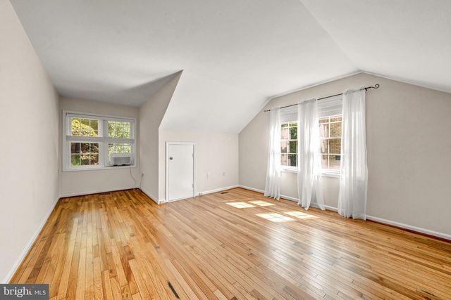 1623 LINWAY PARK DR, Mclean, VA 22101