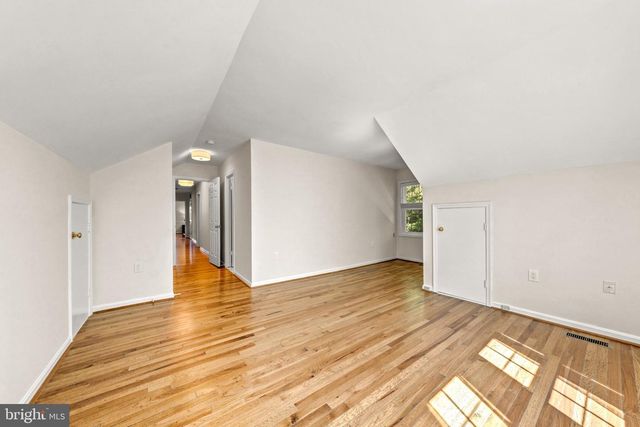 1623 LINWAY PARK DR, Mclean, VA 22101