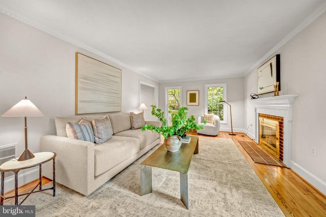 1623 LINWAY PARK DR, Mclean, VA 22101