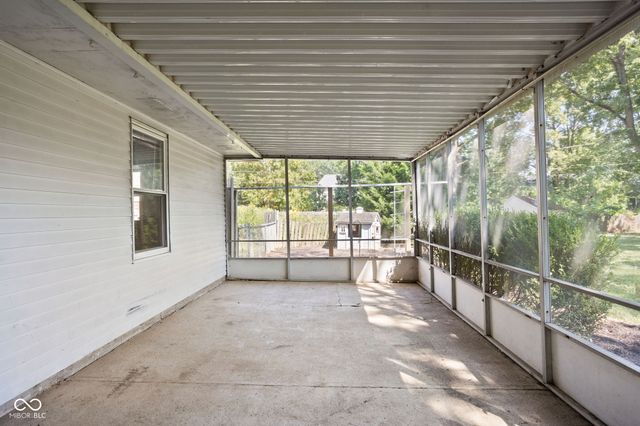 609 Roberta Court, Brownsburg, IN 46112