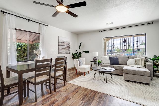 816 PALOMAS Drive SE, Albuquerque, NM 87108