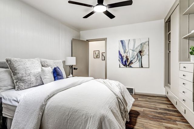 816 PALOMAS Drive SE, Albuquerque, NM 87108