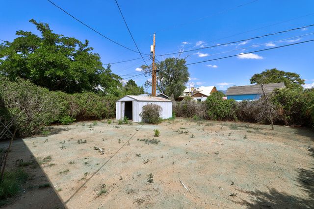 816 PALOMAS Drive SE, Albuquerque, NM 87108