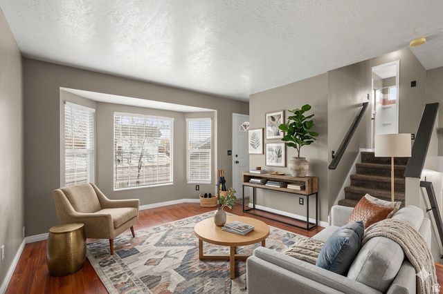 2493 W 1850 N, Clinton, UT 84015