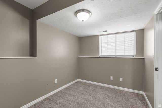 2493 W 1850 N, Clinton, UT 84015