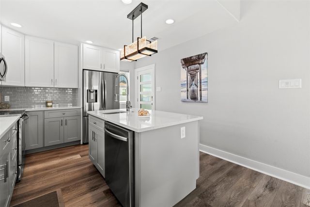 16710 Tahiti Way, Jamaica Beach, TX 77554