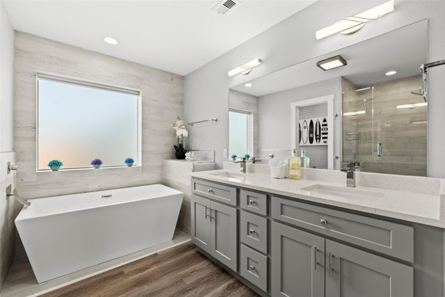 16710 Tahiti Way, Jamaica Beach, TX 77554