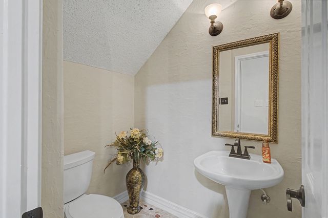 2705 Wind Ridge, Mckinney, TX 75072