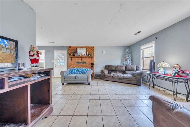 68 Old Sawmill Road RD, Blue Ridge, VA 24064