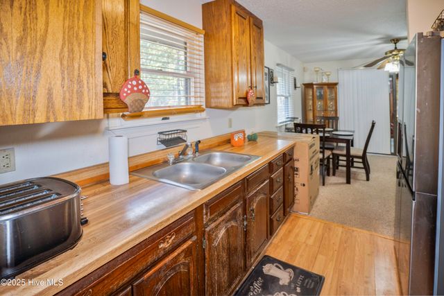 243 Pirate Cove Way, Hertford, NC 27944