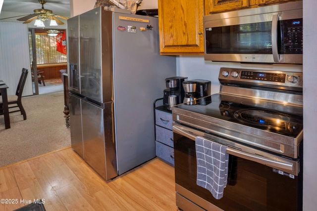 243 Pirate Cove Way, Hertford, NC 27944