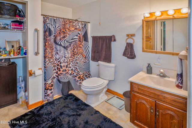 243 Pirate Cove Way, Hertford, NC 27944