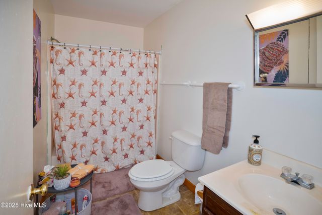 243 Pirate Cove Way, Hertford, NC 27944