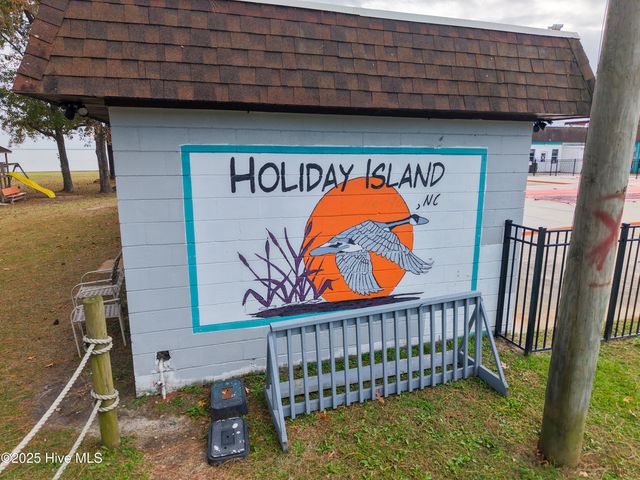 243 Pirate Cove Way, Hertford, NC 27944