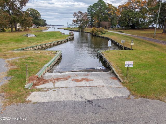 243 Pirate Cove Way, Hertford, NC 27944