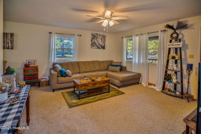 243 Pirate Cove Way, Hertford, NC 27944