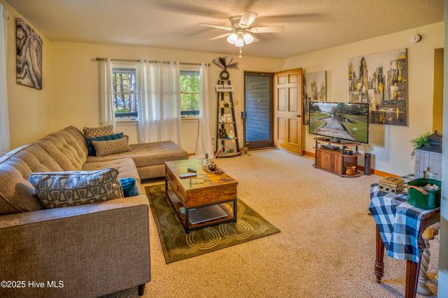 243 Pirate Cove Way, Hertford, NC 27944