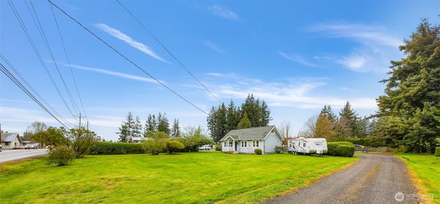6981 Hannegan Road, Lynden, WA 98264