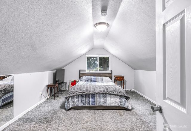 6981 Hannegan Road, Lynden, WA 98264