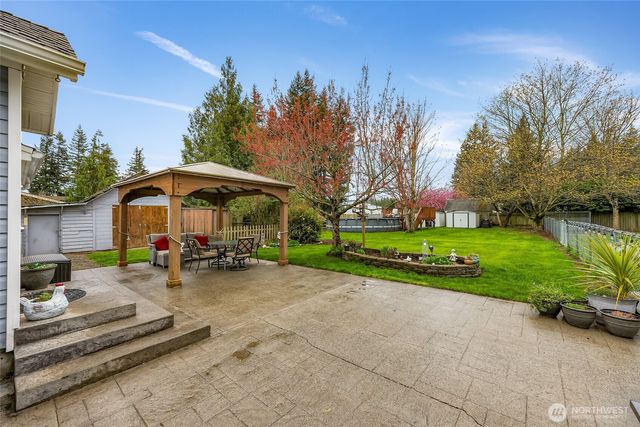 6981 Hannegan Road, Lynden, WA 98264