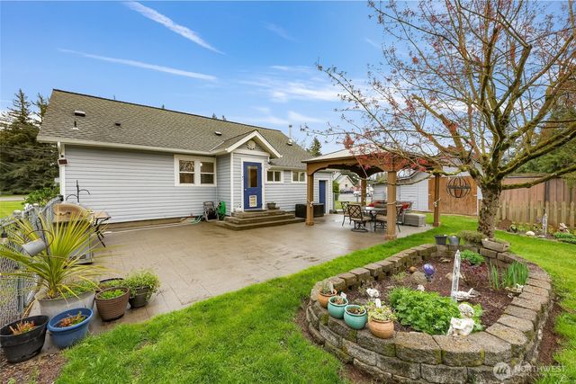 6981 Hannegan Road, Lynden, WA 98264