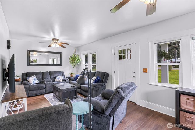6981 Hannegan Road, Lynden, WA 98264