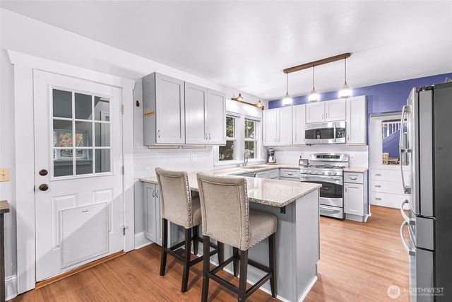 6981 Hannegan Road, Lynden, WA 98264