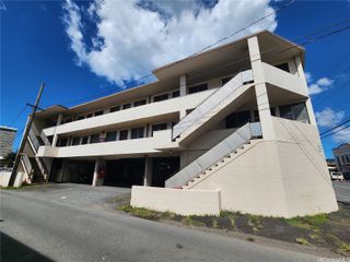 2241 Young Street 04, Honolulu, HI 96826