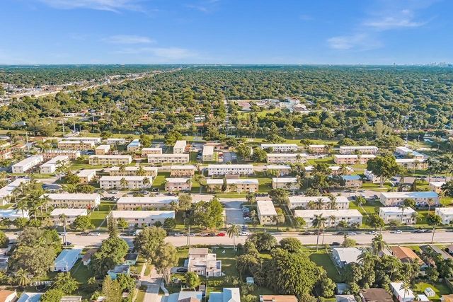 205 NW 84th St 205, Miami, FL 33150