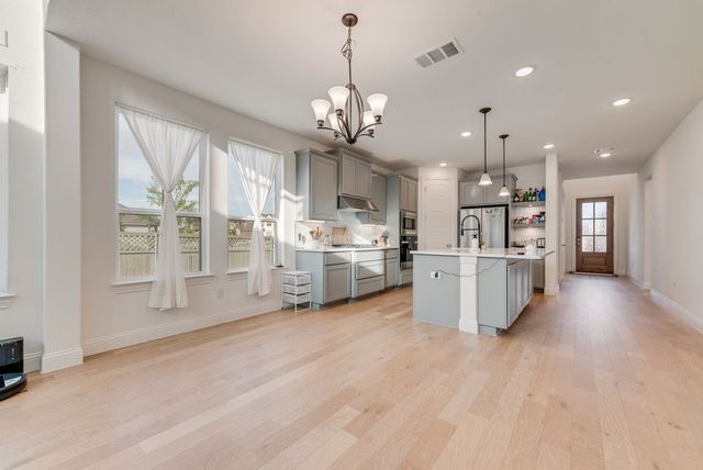 1400 Trailblazer Way, Northlake, TX 76247
