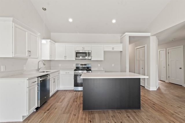48389 Applegrove Lane, Chesterfield Twp, MI 48051