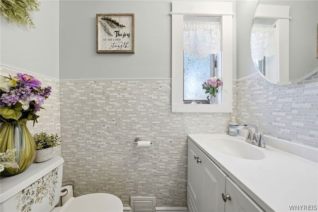 3024 Delancey Road, Niagara Falls, NY 14305