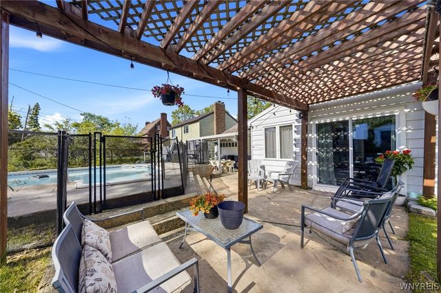 3024 Delancey Road, Niagara Falls, NY 14305