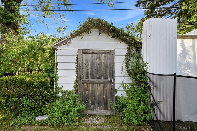 3024 Delancey Road, Niagara Falls, NY 14305