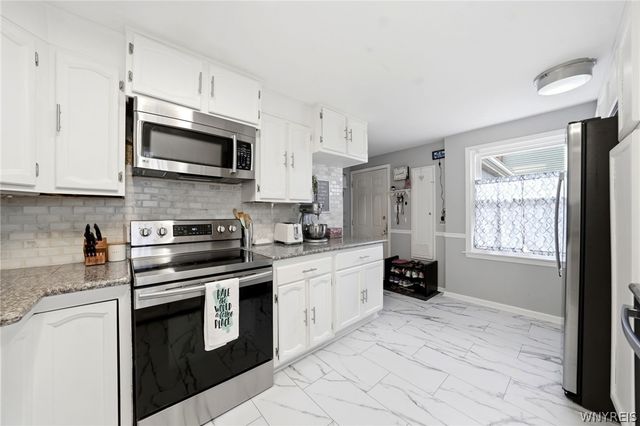 3024 Delancey Road, Niagara Falls, NY 14305