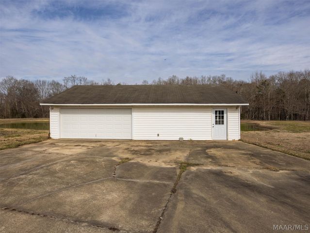 520 Buckview Court, Pike Road, AL 36064