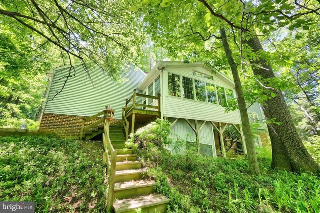 4275 EVERGREEN RD, Felton, PA 17322