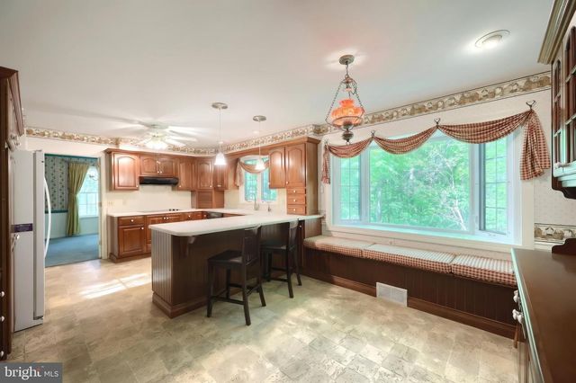 4275 EVERGREEN RD, Felton, PA 17322